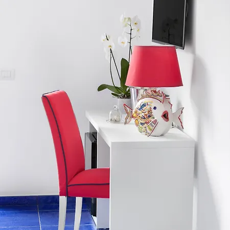 Yourhome - Sersale 4* Σορέντο