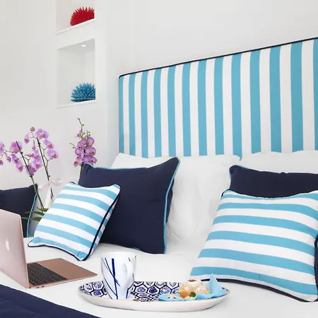 Yourhome - Sersale Πανσιόν 4*